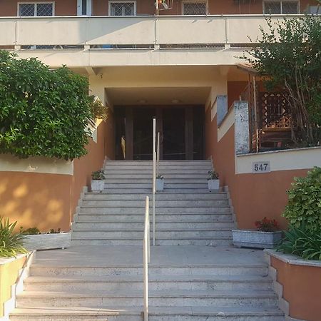 Apartmán Casa Stazione Magliana Řím Exteriér fotografie